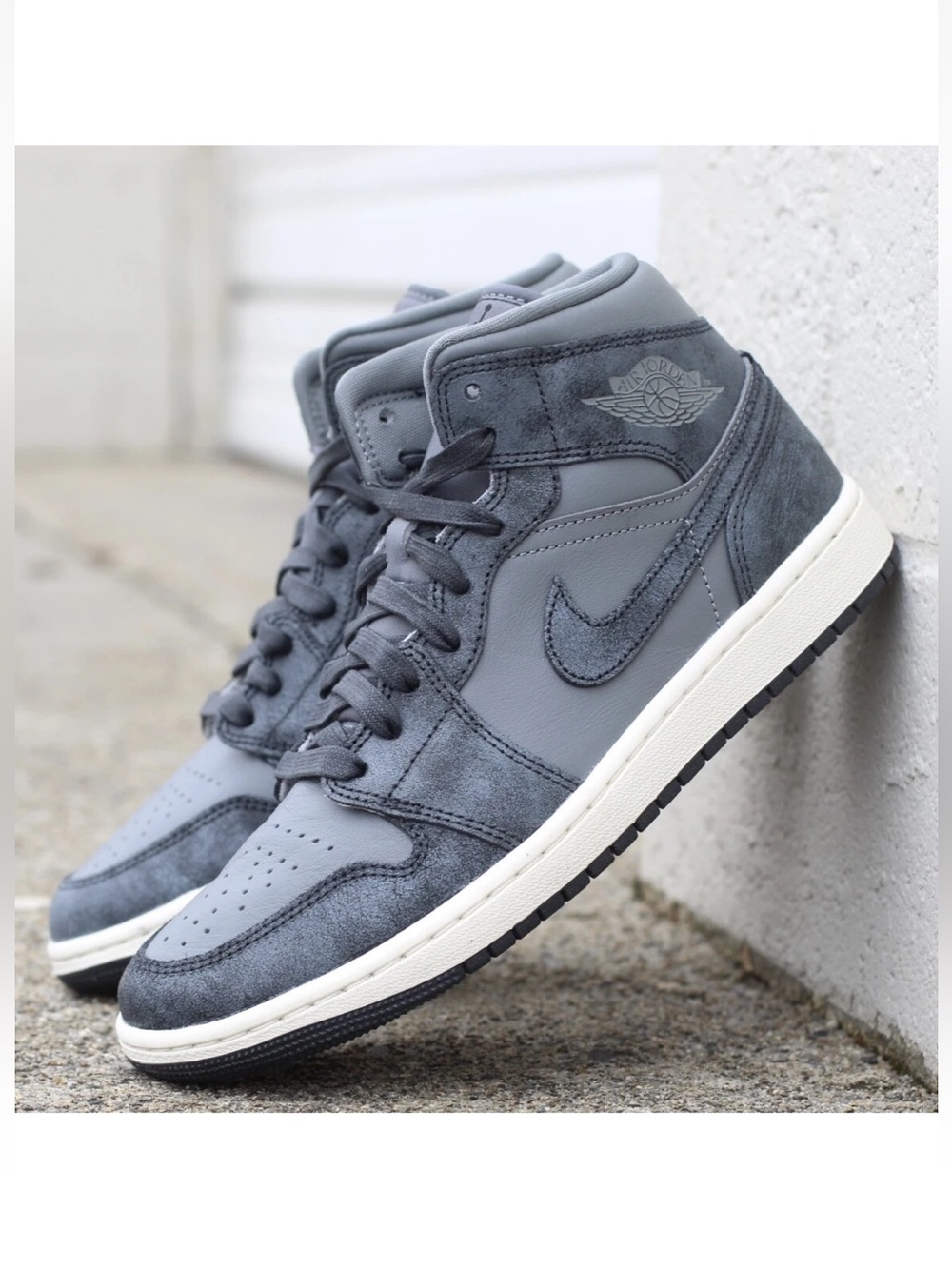 Nike Air Jordan 1 Mid Distressed Smoke Grey Women’s New